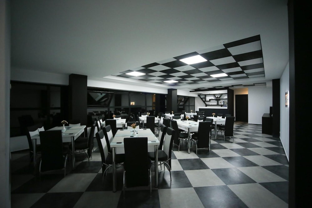 West Tower Hotel - zdjęcie 5