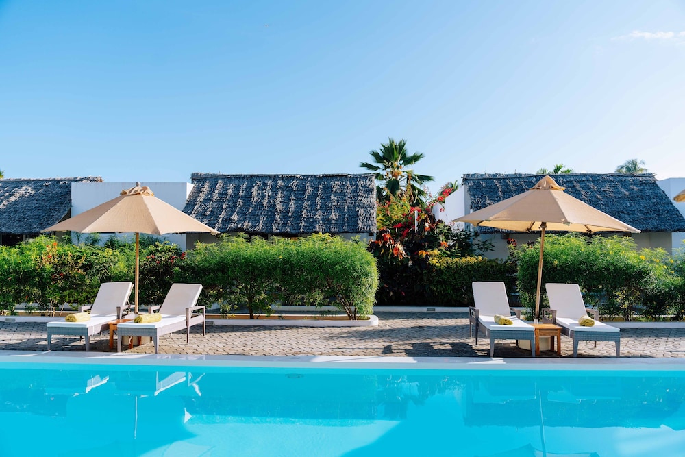 Dhow Inn Boutique Hotel — Swimming pool in Paje, Zanzibar South