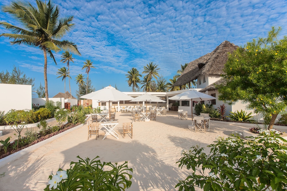 Dhow Inn Boutique Hotel — Restaurant & bars in Paje, Zanzibar South