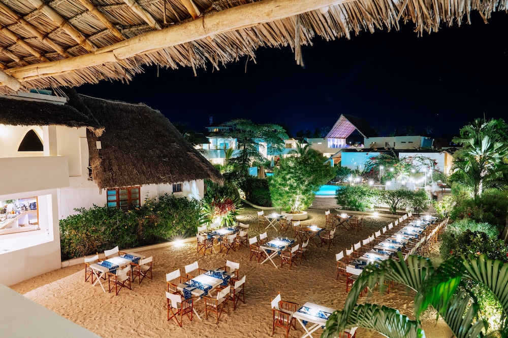 Dhow Inn Boutique Hotel — Restaurant & bars in Paje, Zanzibar South