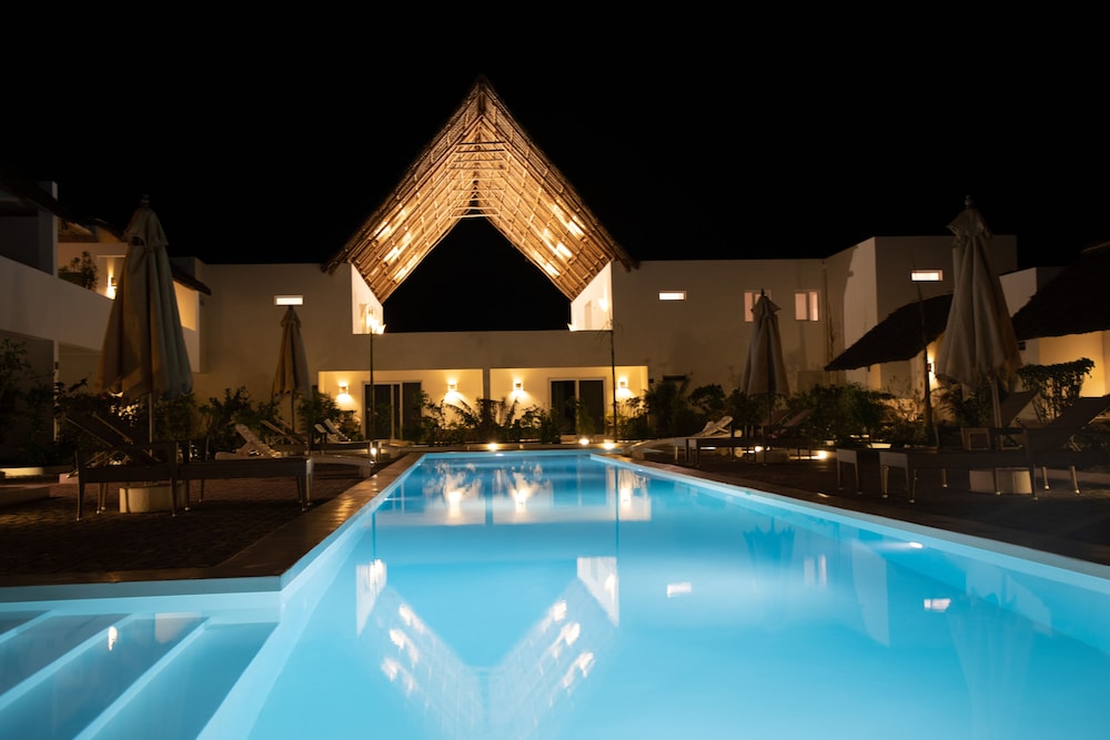 Dhow Inn Boutique Hotel — Swimming pool in Paje, Zanzibar South