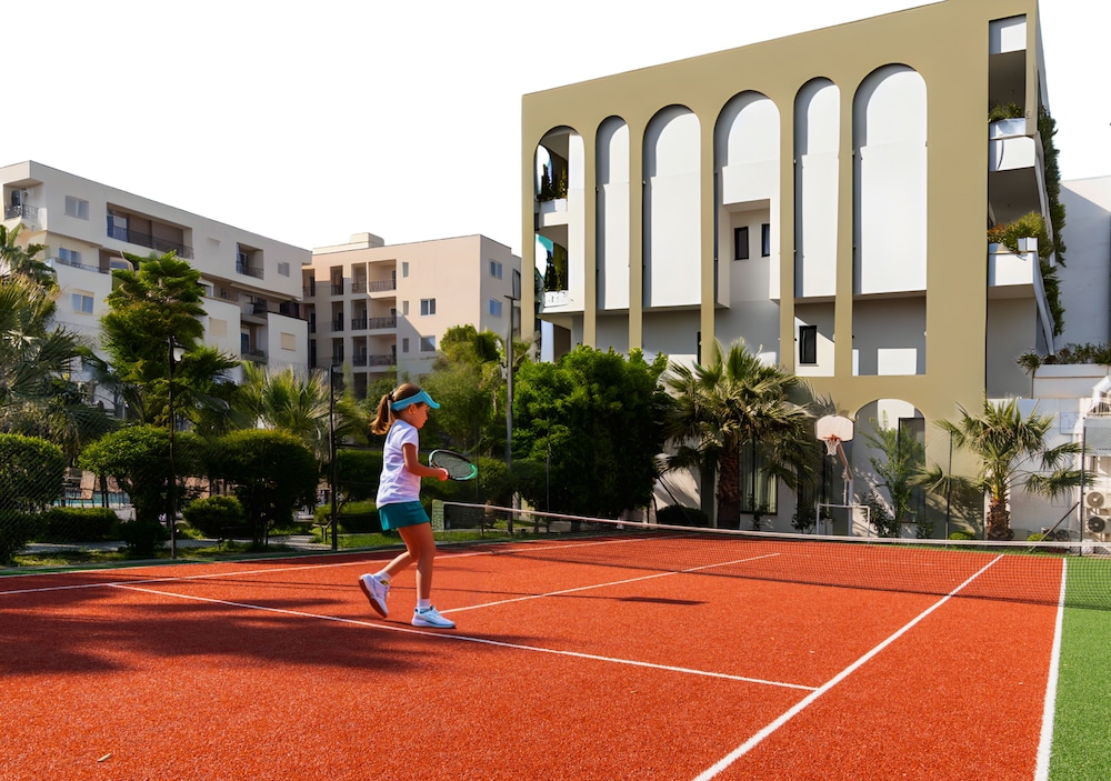 Flower Hotels & Resorts — On-site activities in Golem, Tirane