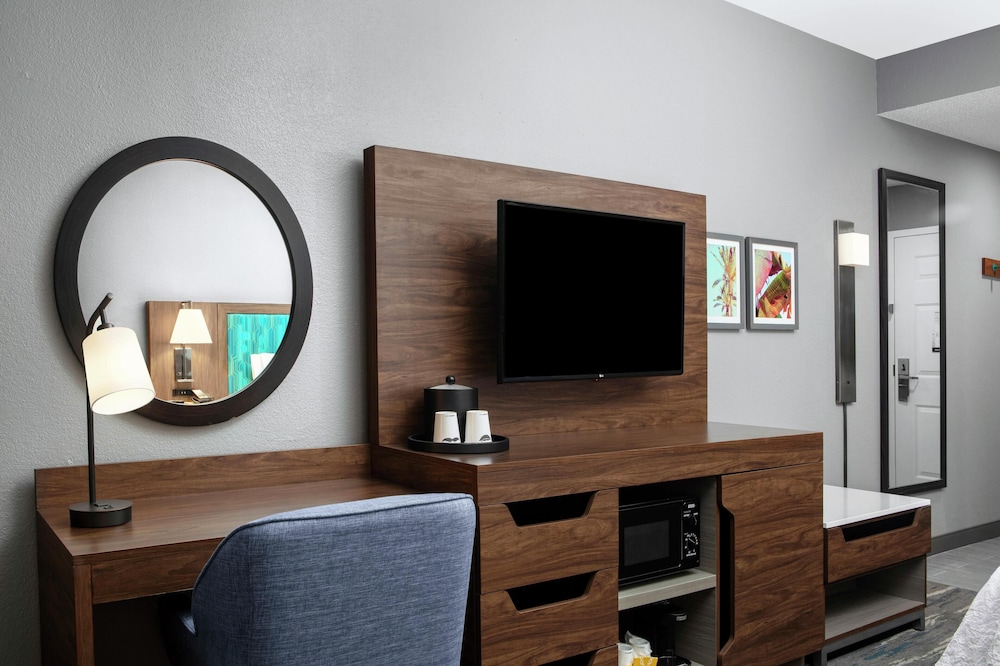 Hampton Inn Orlando/Lake Buena Vista — Hotel rooms in Orlando, Florida