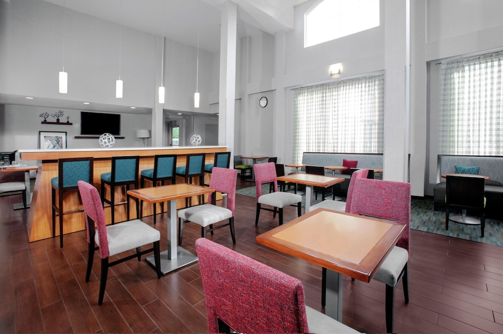 Hampton Inn Orlando/Lake Buena Vista — Restaurant & bars in Orlando, Florida