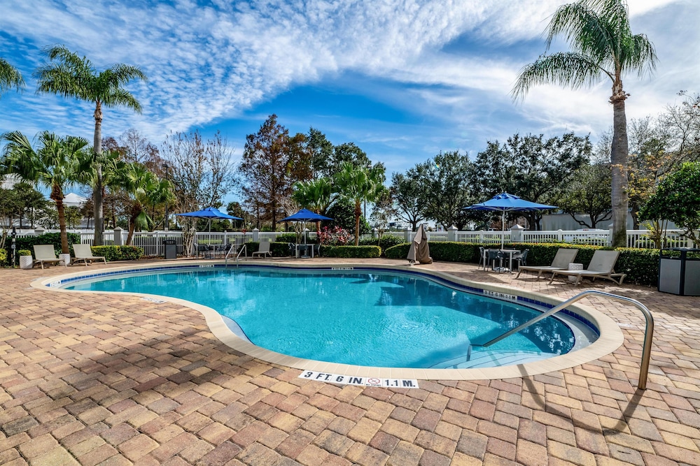 Hampton Inn Orlando/Lake Buena Vista — Swimming pool in Orlando, Florida