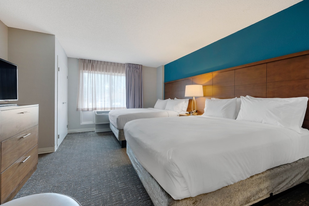 Staybridge Suites Orlando Royale Parc Suites by IHG — Hotel rooms in Kissimmee, Florida