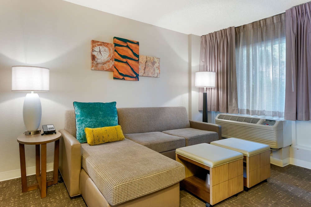 Staybridge Suites Orlando Royale Parc Suites by IHG — Hotel rooms in Kissimmee, Florida