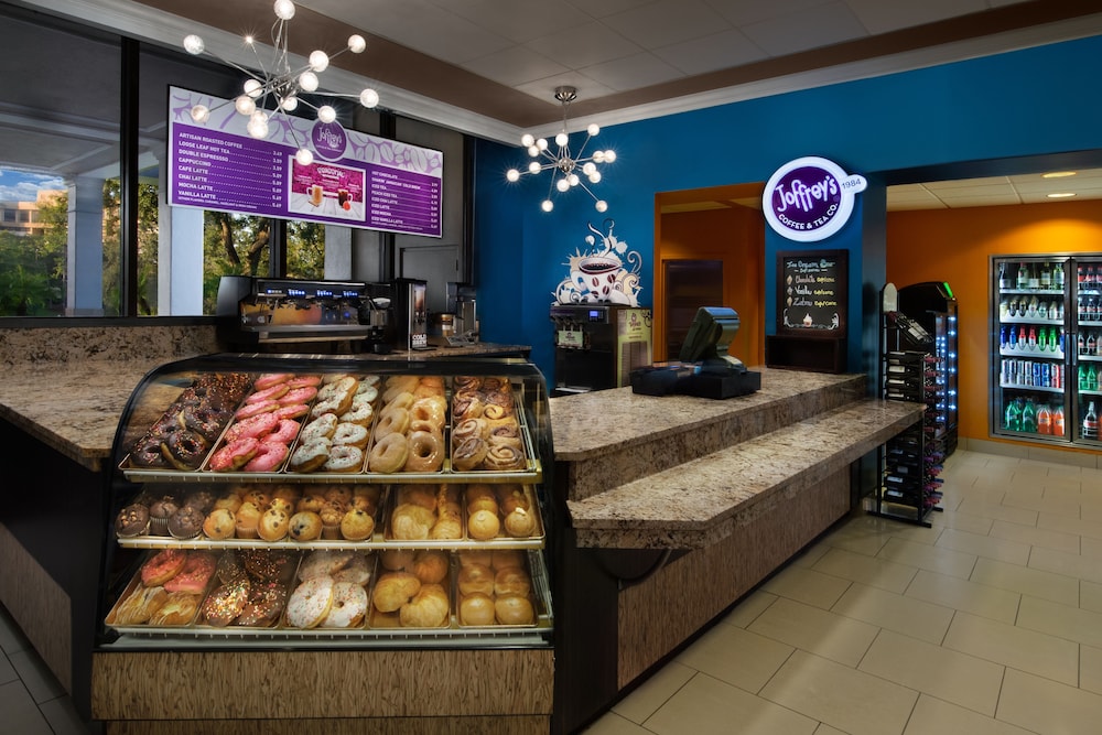 Wyndham Lake Buena Vista – Disney Springs® Area — Restaurant & bars in Lake Buena Vista, Florida