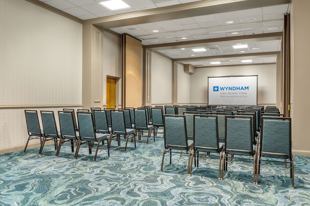 Wyndham Lake Buena Vista – Disney Springs® Area — Hotel building in Lake Buena Vista, Florida