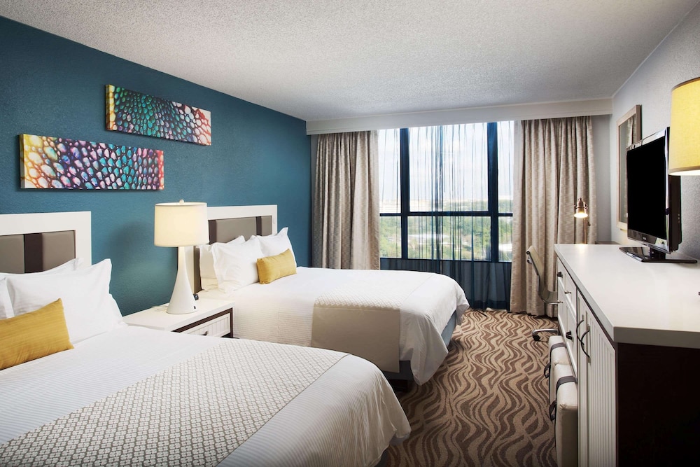 Wyndham Lake Buena Vista – Disney Springs® Area — Hotel rooms in Lake Buena Vista, Florida