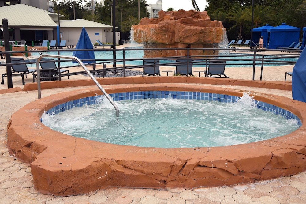 Wyndham Lake Buena Vista – Disney Springs® Area — Swimming pool in Lake Buena Vista, Florida