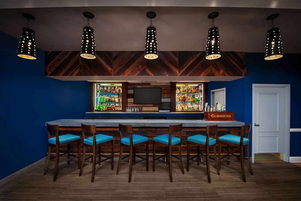 Wyndham Lake Buena Vista – Disney Springs® Area — Restaurant & bars in Lake Buena Vista, Florida