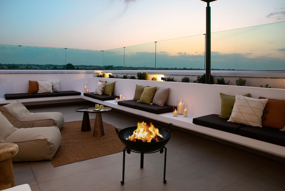 Lora Pearl Luxury Villa By Louis Hotels — Restaurant & bars in Protaras, Famagusta Region