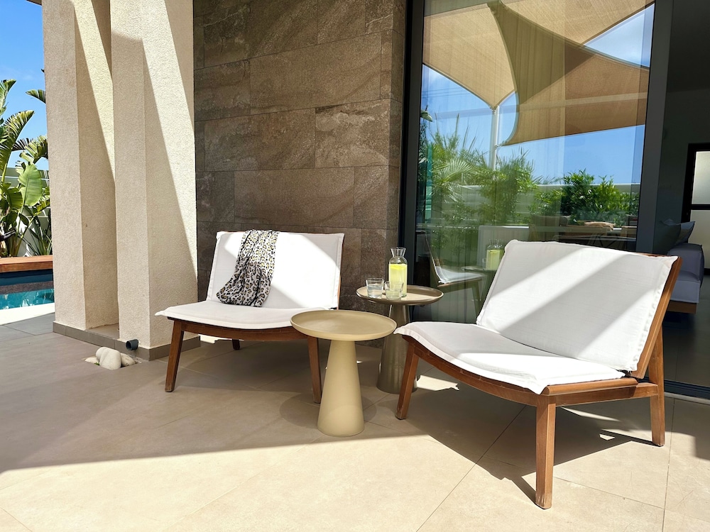 Lora Pearl Luxury Villa By Louis Hotels — Hotel building in Protaras, Famagusta Region