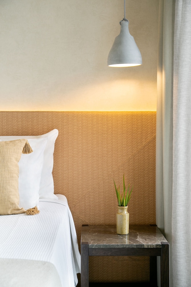 Lora Pearl Luxury Villa By Louis Hotels — Hotel rooms in Protaras, Famagusta Region