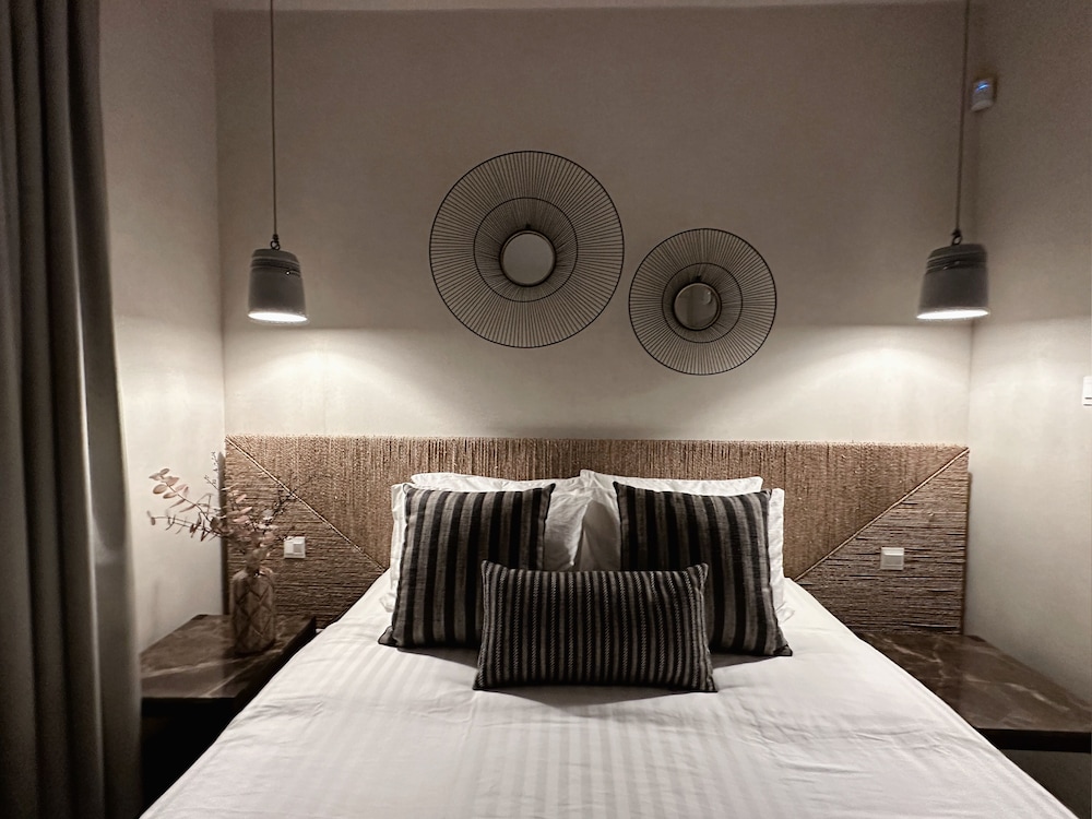 Lora Pearl Luxury Villa By Louis Hotels — Hotel rooms in Protaras, Famagusta Region