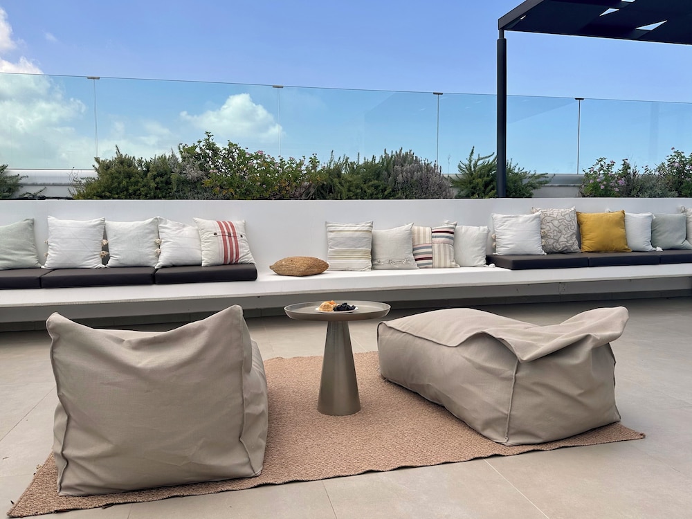 Lora Pearl Luxury Villa By Louis Hotels — Hotel building in Protaras, Famagusta Region