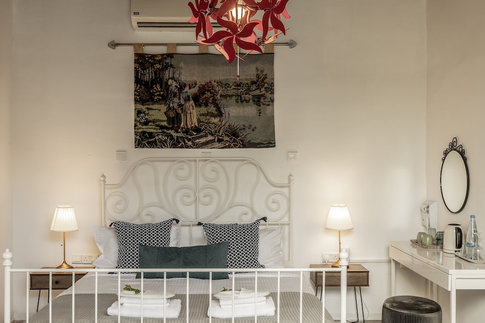 Edem Traditional House — Hotel rooms in Larnaca, Larnaca Region