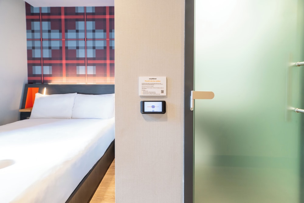 easyHotel Dublin City Centre — Hotel rooms in Dublin, Dublin City