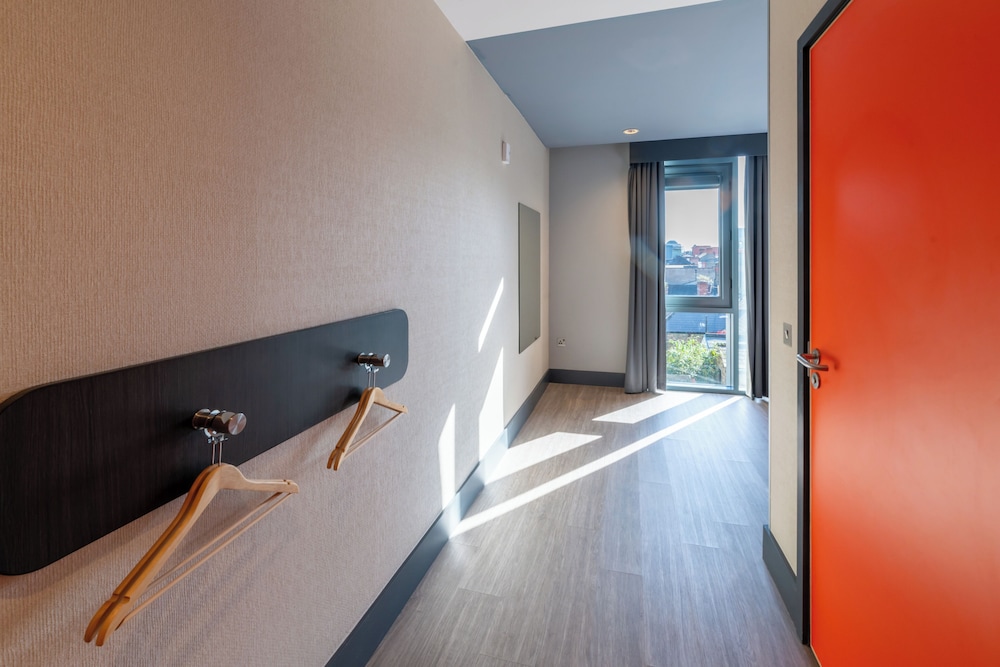 easyHotel Dublin City Centre — Hotel rooms in Dublin, Dublin City