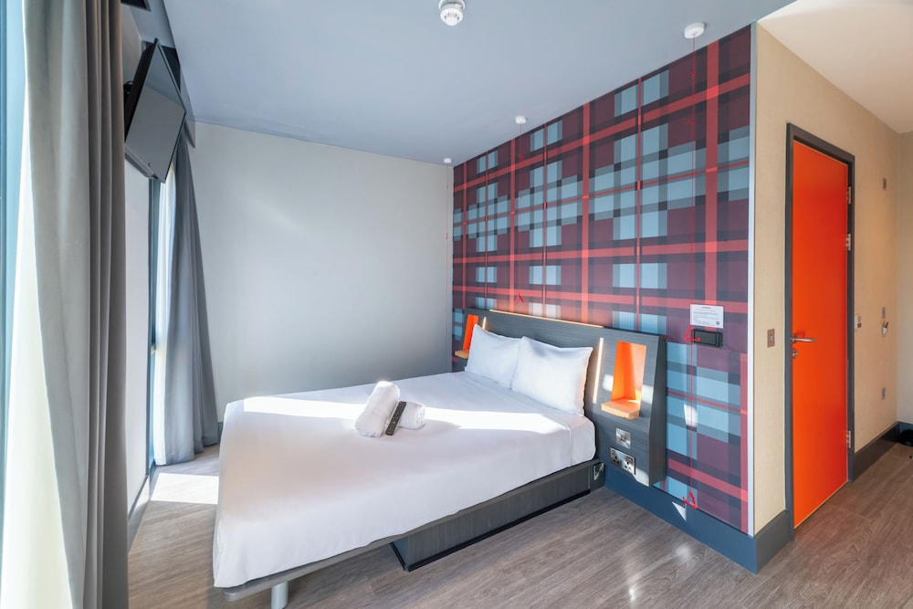 easyHotel Dublin City Centre — Hotel rooms in Dublin, Dublin City