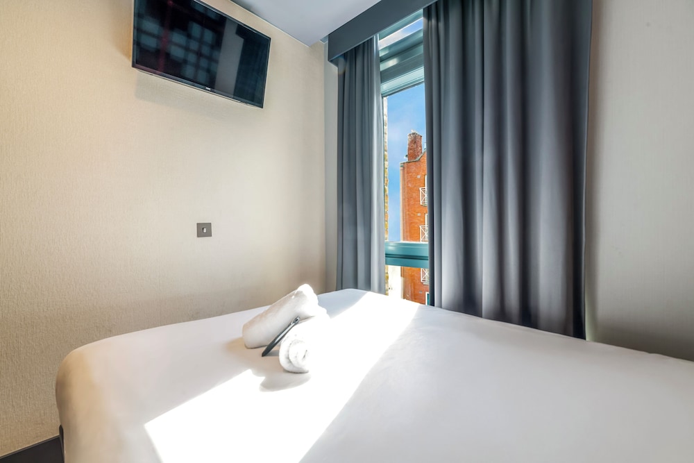 easyHotel Dublin City Centre — Hotel rooms in Dublin, Dublin City