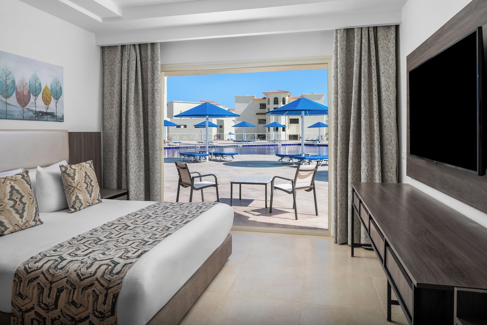 Albatros Makadi Resort — Hotel rooms in Makadi Bay, Red Sea