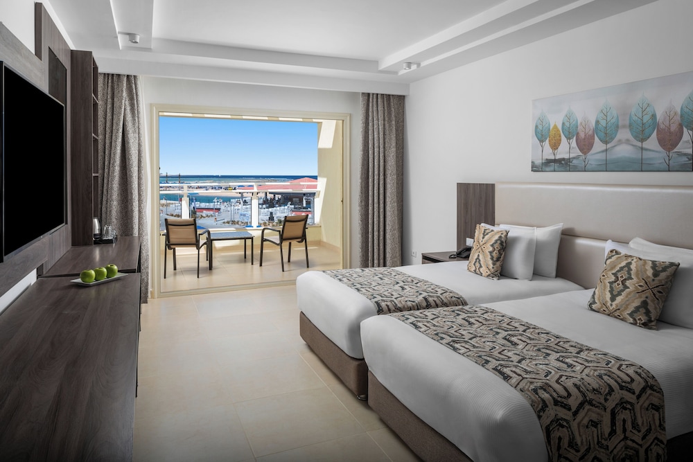 Albatros Makadi Resort — Hotel rooms in Makadi Bay, Red Sea