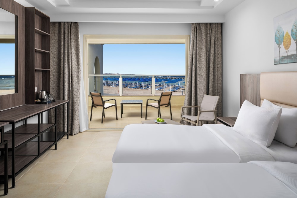 Albatros Makadi Resort — Hotel rooms in Makadi Bay, Red Sea