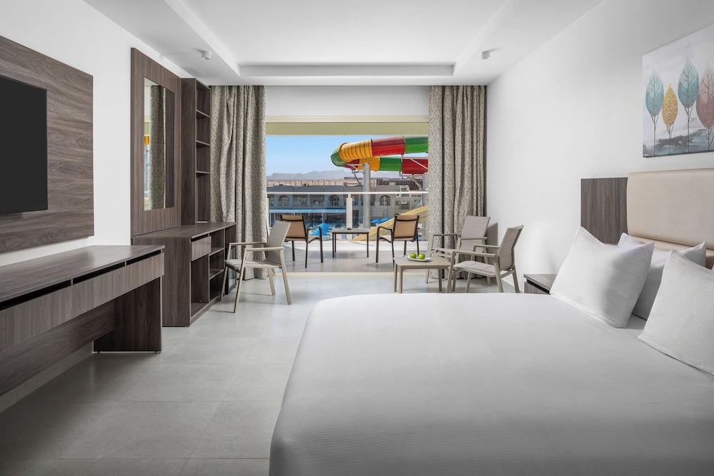 Albatros Makadi Resort — Hotel rooms in Makadi Bay, Red Sea