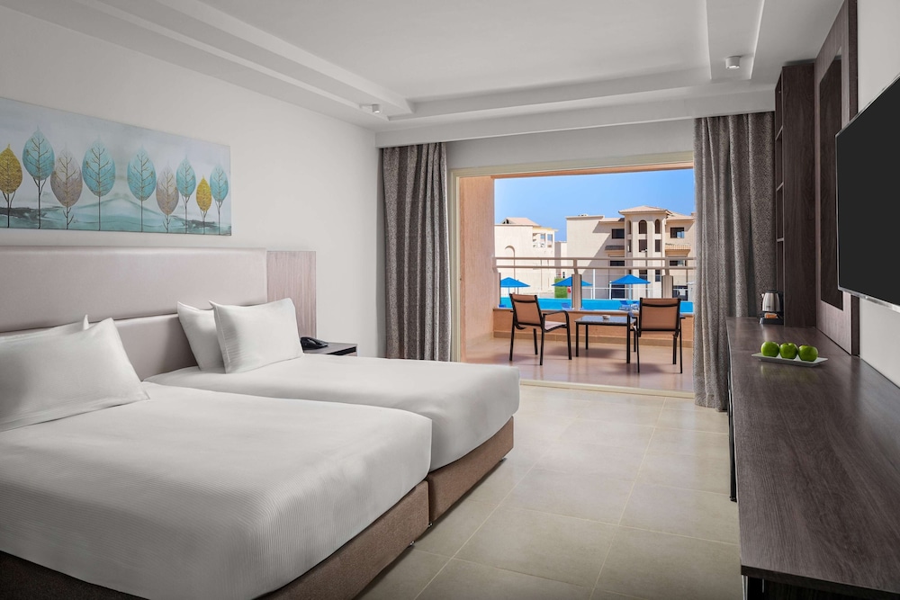 Albatros Makadi Resort — Hotel rooms in Makadi Bay, Red Sea