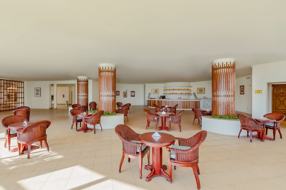 SUNRISE Alma Bay Resort — Restaurant & bars in Hurghada, Red Sea
