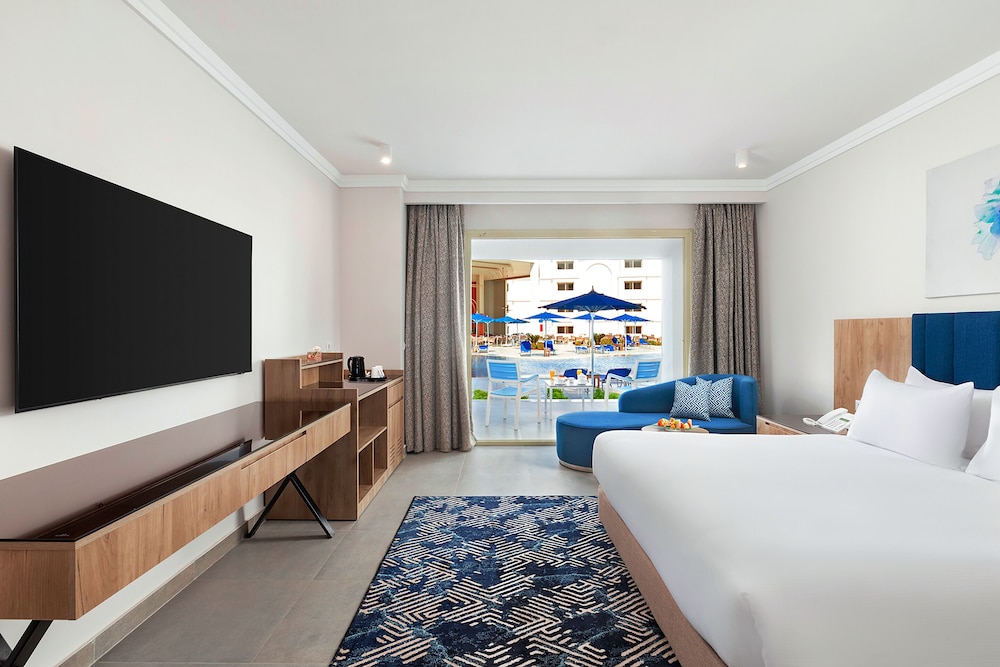 Pickalbatros Blu Spa Resort -Adults Friendly 16 Years Plus -Couples Only- Ultra All-Inclusive — Hotel rooms in Hurghada, Red Sea