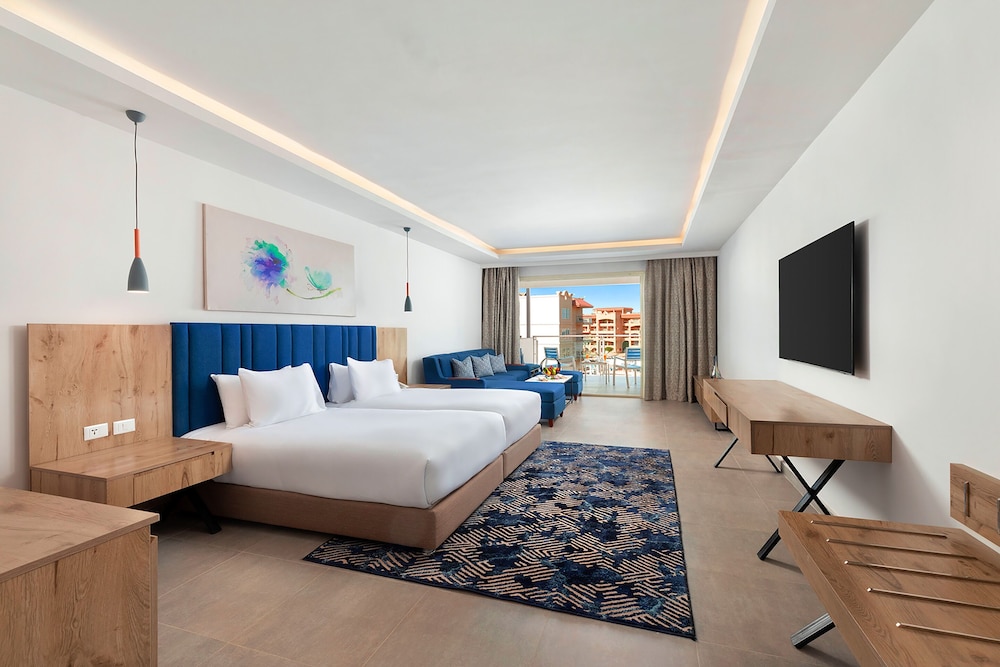 Pickalbatros Blu Spa Resort -Adults Friendly 16 Years Plus -Couples Only- Ultra All-Inclusive — Hotel rooms in Hurghada, Red Sea
