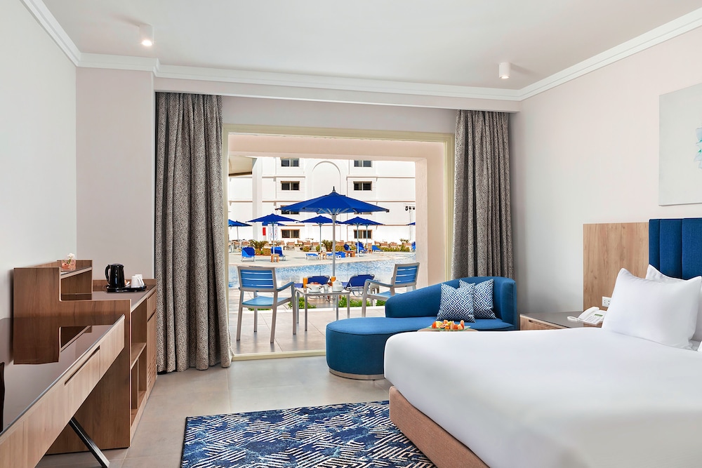 Pickalbatros Blu Spa Resort -Adults Friendly 16 Years Plus -Couples Only- Ultra All-Inclusive — Hotel rooms in Hurghada, Red Sea