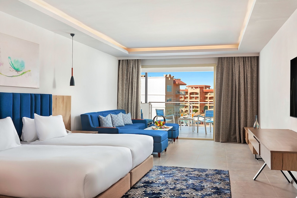 Pickalbatros Blu Spa Resort -Adults Friendly 16 Years Plus -Couples Only- Ultra All-Inclusive — Hotel rooms in Hurghada, Red Sea