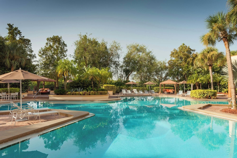 Marriott Orlando Airport Lakeside — Swimming pool in Orlando, Florida