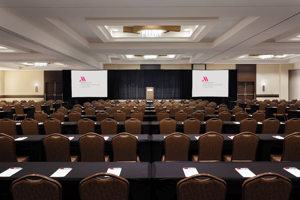 Marriott Orlando Airport Lakeside — Hotel building in Orlando, Florida