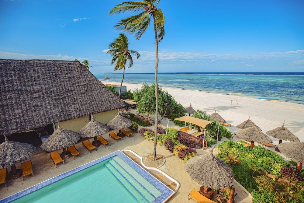 Matemwe (6 dni) w AHG Sun Bay Mlilile Beach Hotel z Warszawy