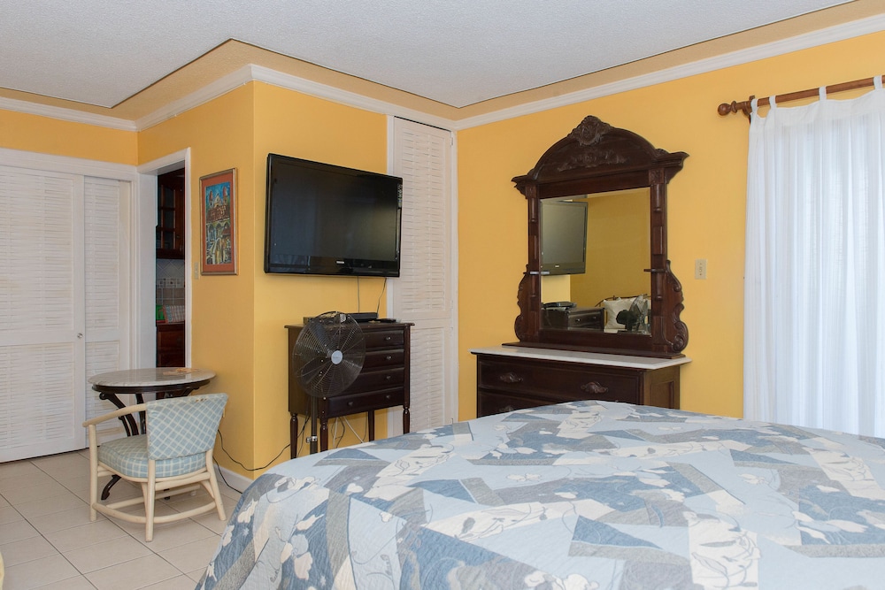 Sea Shell Beach Studio At Montego Bay Club Resort — Hotel rooms in Montego Bay