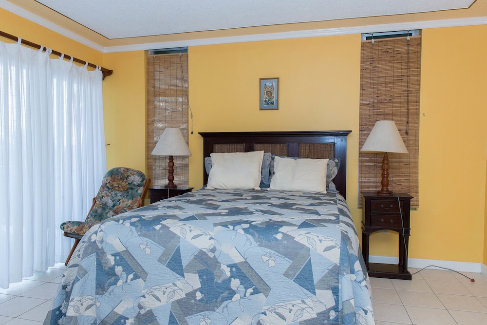 Sea Shell Beach Studio At Montego Bay Club Resort — Hotel rooms in Montego Bay