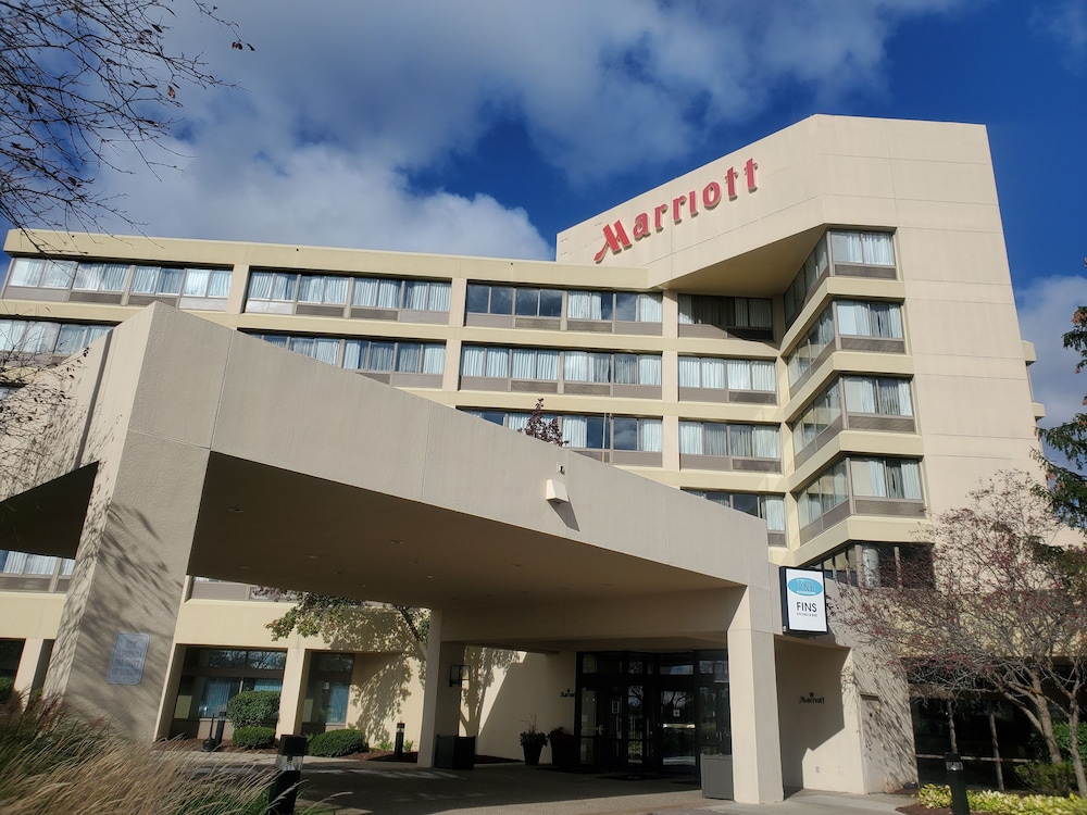 Detroit Marriott Livonia — Hotel building in Livonia, Michigan