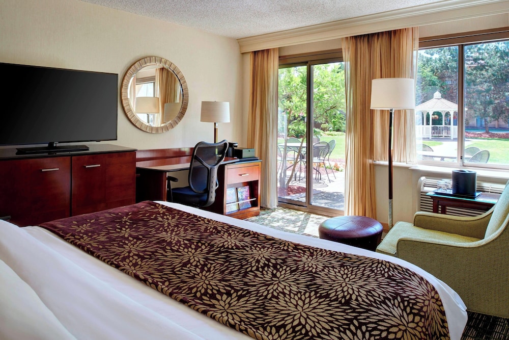 Detroit Marriott Livonia — Hotel rooms in Livonia, Michigan