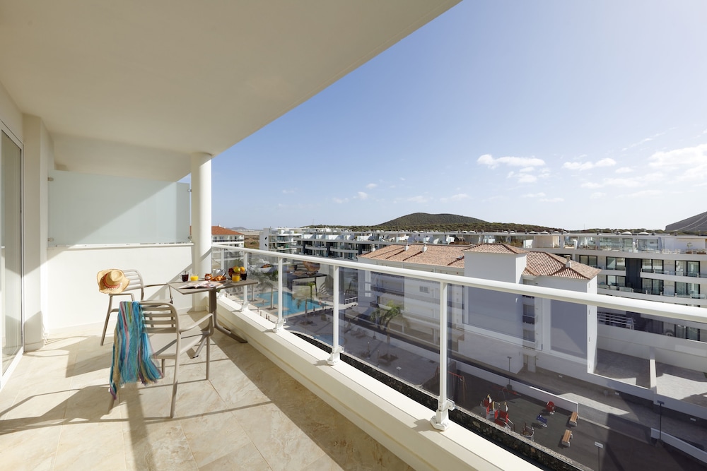 Marinell Collection Palm-Mar — Hotel rooms in Los Cristianos, Canary Islands