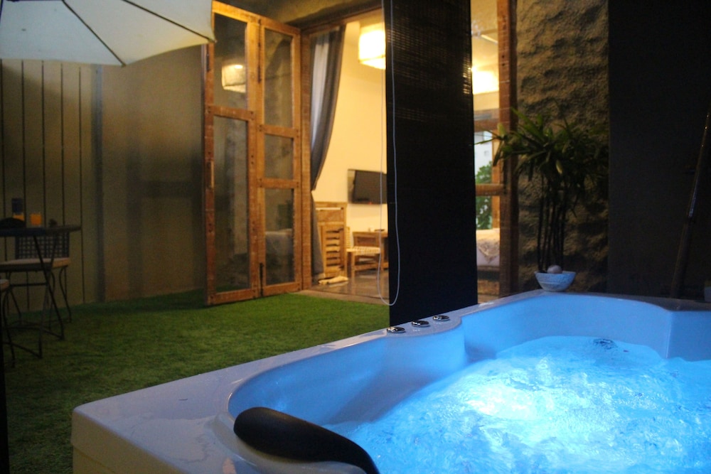 3102bce A Vedic Resort — Hotel rooms in Vagator Beach, Goa