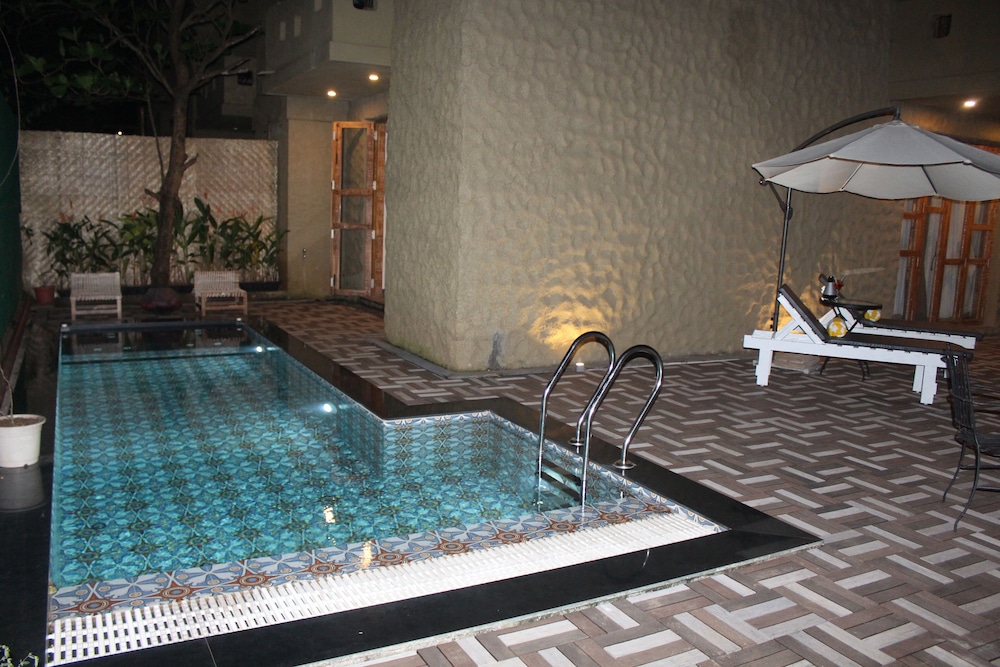 3102bce A Vedic Resort — Swimming pool in Vagator Beach, Goa