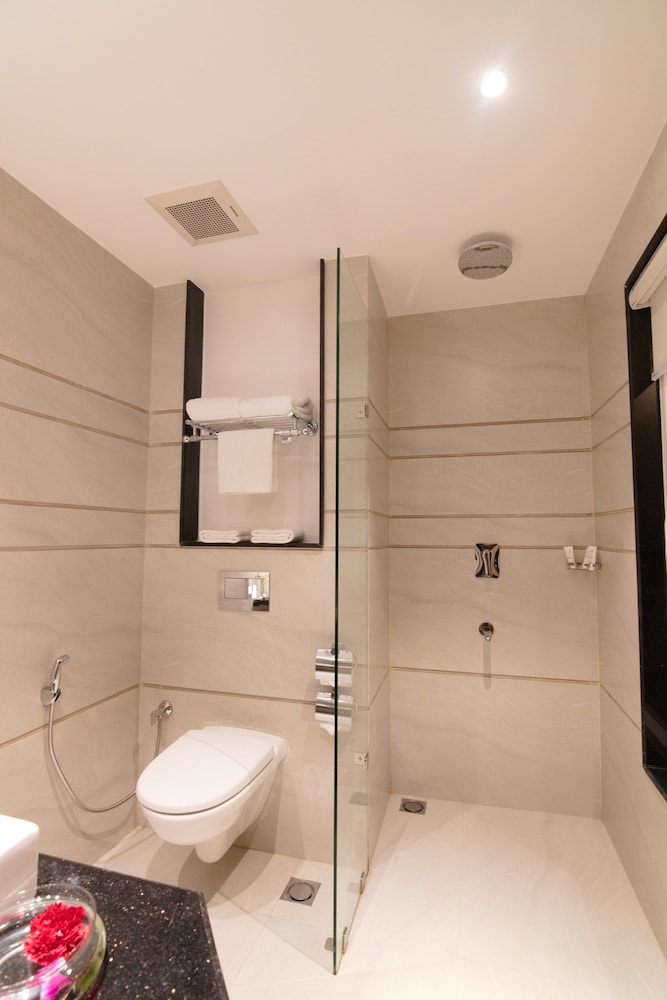 Regenta Central North Goa — Hotel rooms in Arpora, Goa