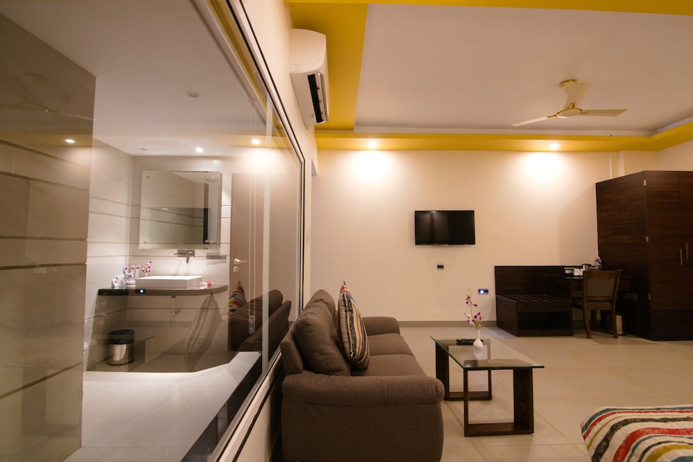 Regenta Central North Goa — Hotel rooms in Arpora, Goa