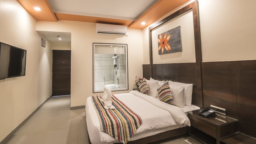 Regenta Central North Goa — Hotel rooms in Arpora, Goa
