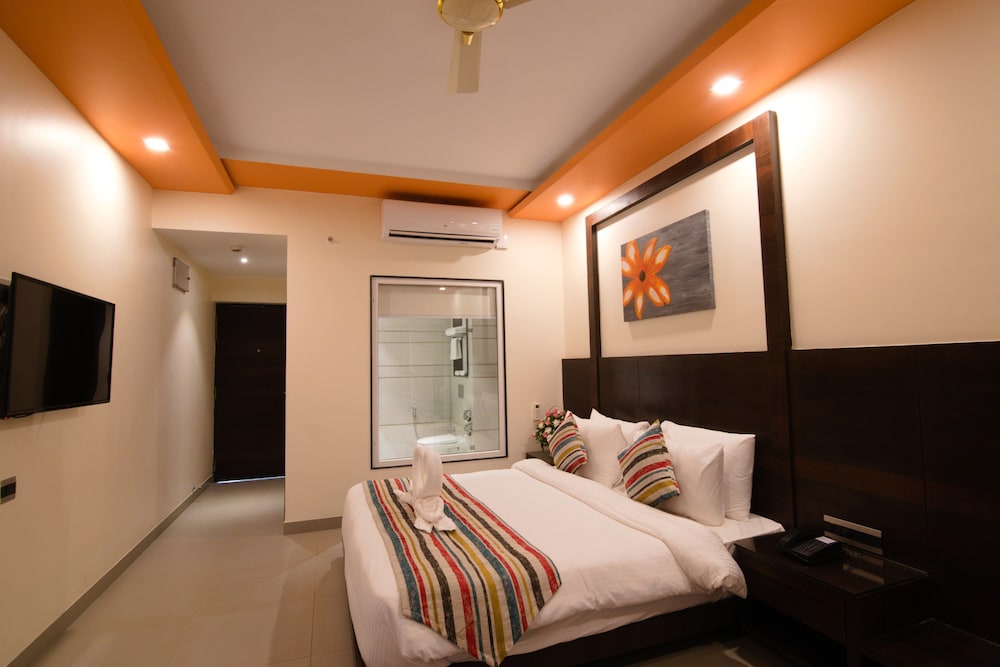 Regenta Central North Goa — Hotel rooms in Arpora, Goa